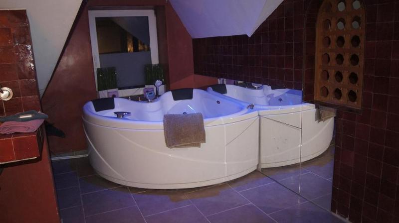 Hotel Riad Лиеж Екстериор снимка