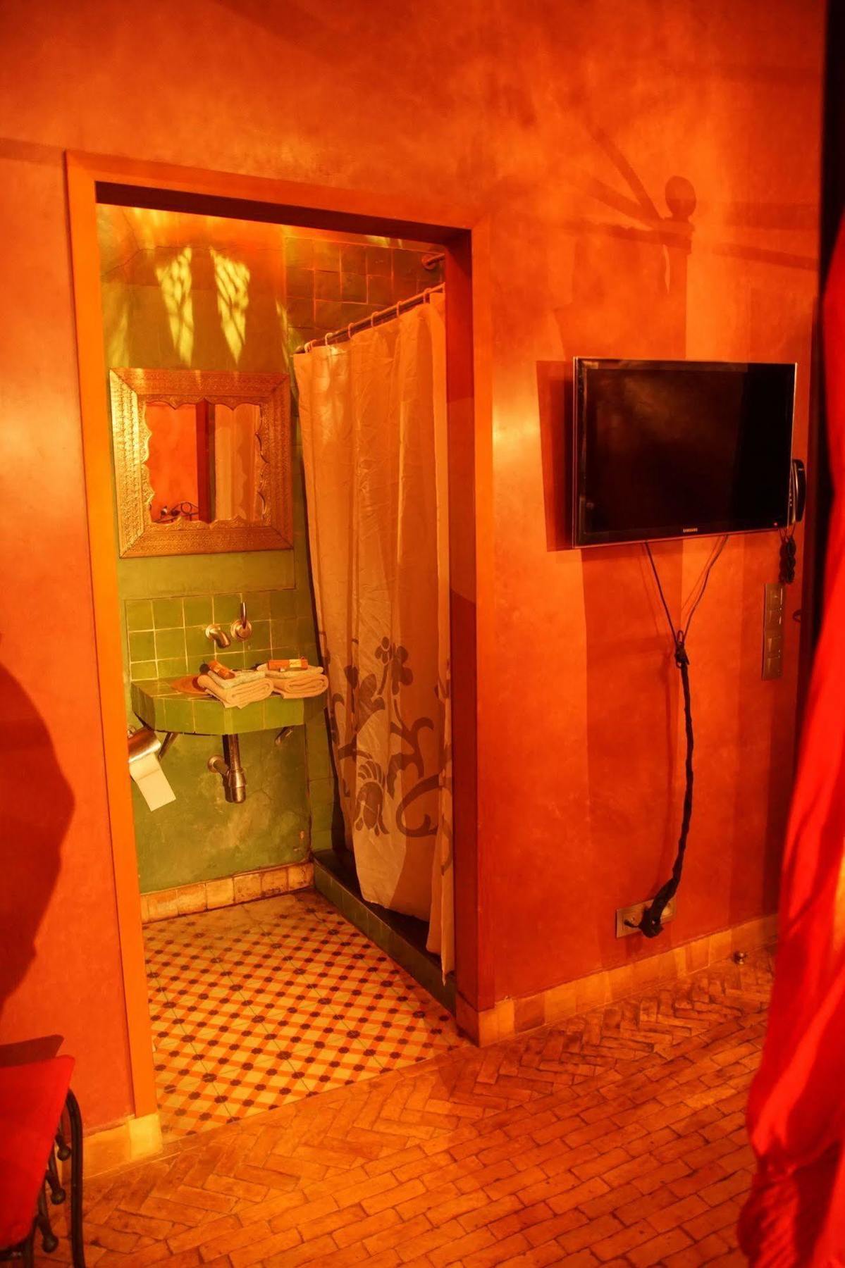 Hotel Riad Лиеж Екстериор снимка