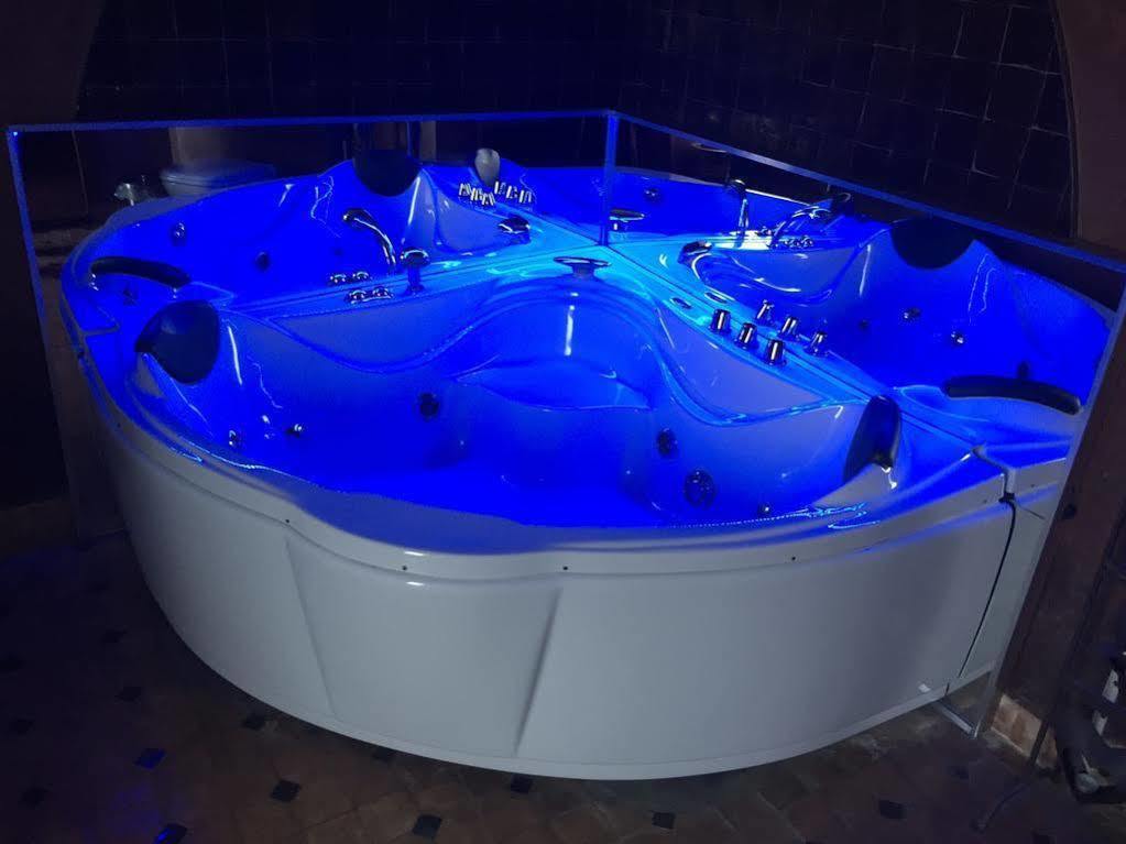 Hotel Riad Лиеж Екстериор снимка